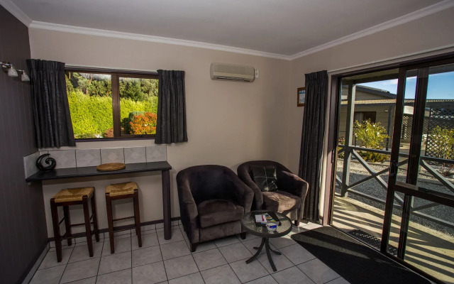 Fiordland Great Views Holiday Park