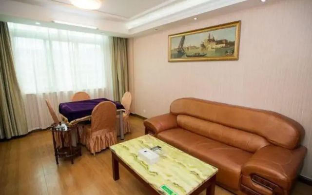 Vienna Hotel Guangdong Huizhou Maidi South Road