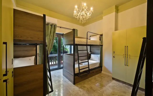 2115 Boutique Hostel