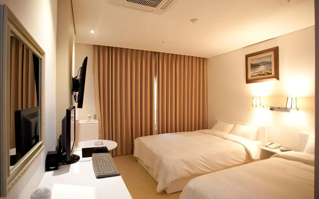 Dong Seoul Hotel