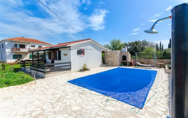 House Ara