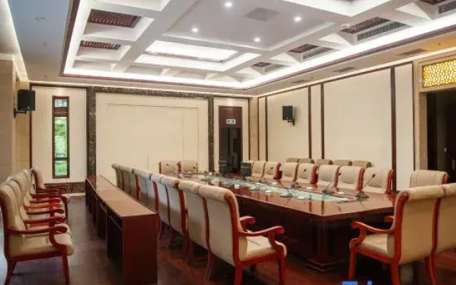 Shanshui Residence Resort Hotel