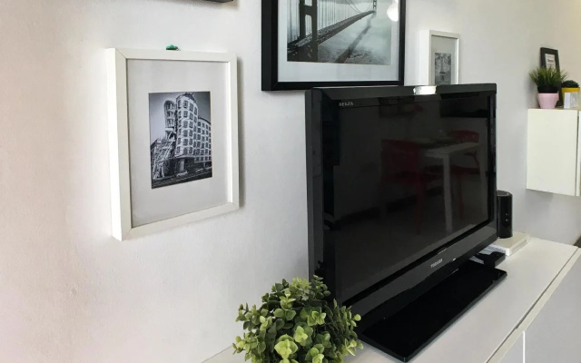 Ritze Perdana 1