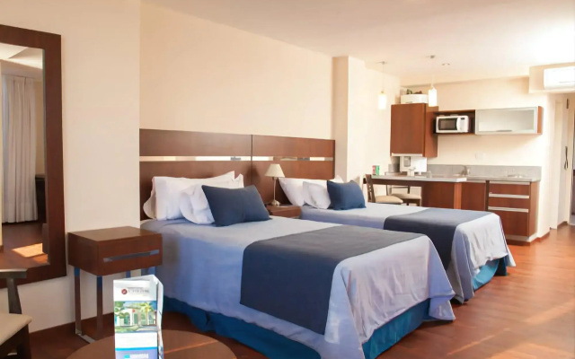 Hotel Puerto Amarras