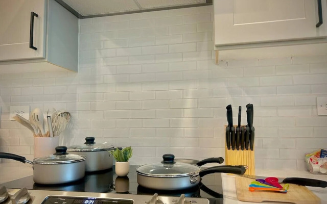 Relaxing Modern Stay - Workerfriendly w/ Pool+gym