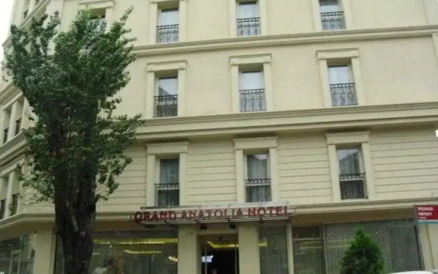 Grand Anatolia Hotel вид на фасад