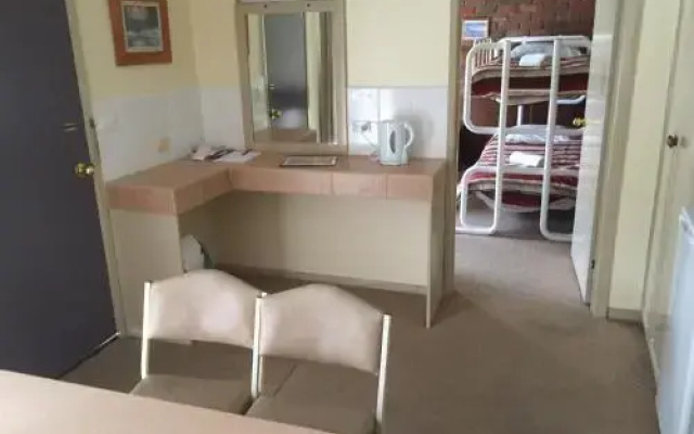 Ballarat Accommodation - Ballarat Budget Motel @ Woodmans Hill