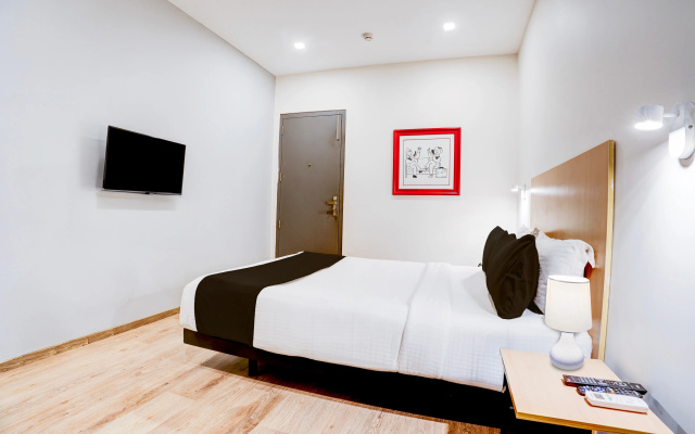 OYO Townhouse 238 Ulssor