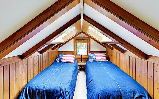 Turquoise - 2 Br Cabin