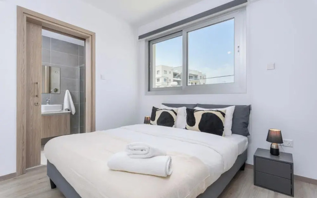 Mirage 2-BR Apt. & Balcony in Larnaca