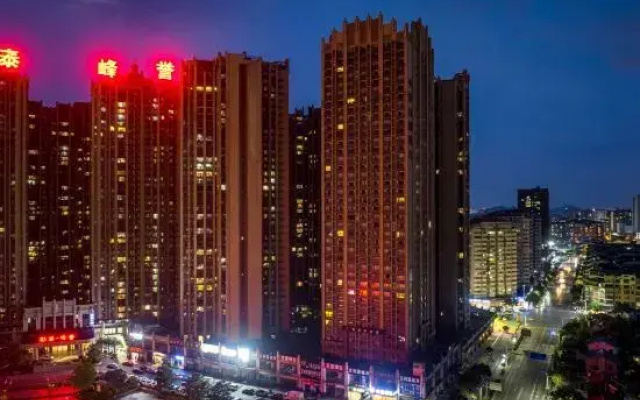 Huayu Hotel