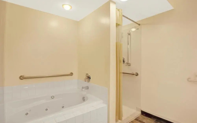 Days Inn Seattle Aurora