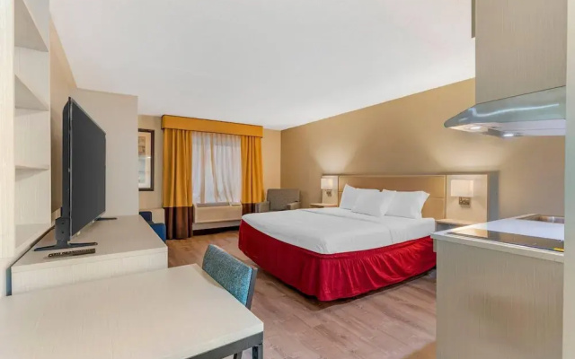 MainStay Suites Lansing West