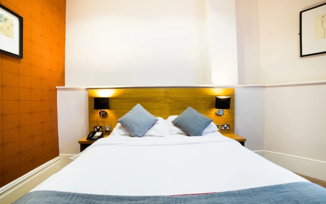 OYO Imperial Hotel