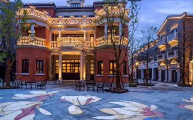 Mercer Resort Hotel (Shanghai International Resort)