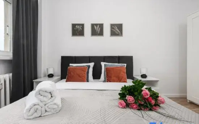 Lumina 3-room apartment with balcony