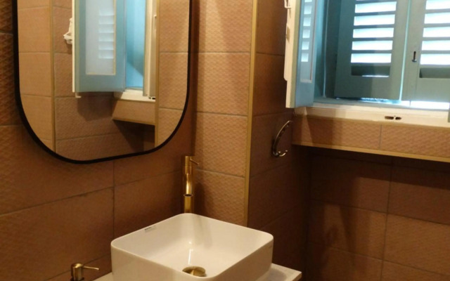 60 Indri Borg Townhouse