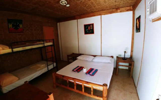 Mystic Divers Guesthouse