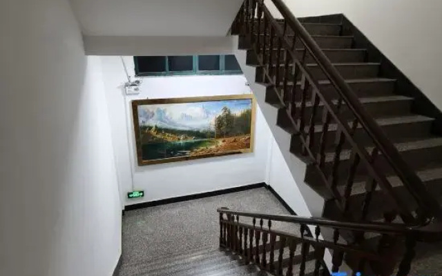 Yuyao Sihai Hotel (Si Branch)
