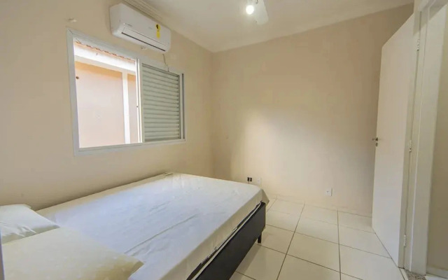 Sua Casa na Enseada Perto da Praia e de Tudo