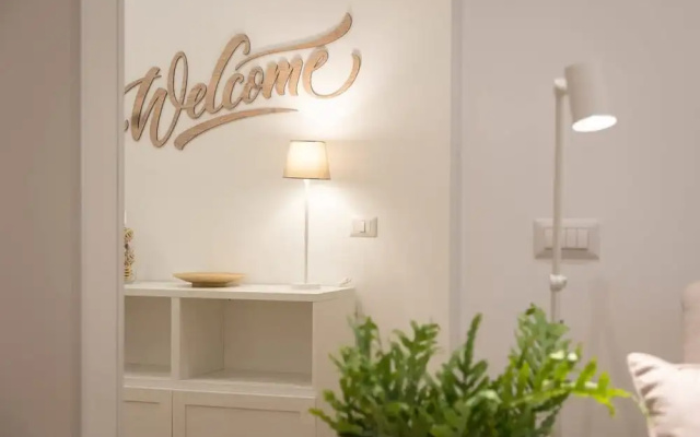 Colosseum Holidays - Three-bedroom Apartment