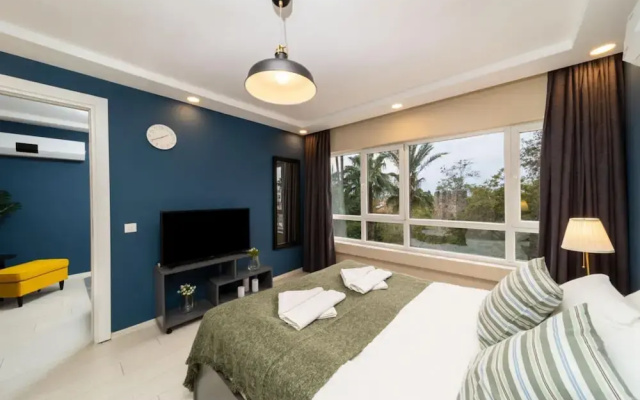 Missafir Lovely Flat Near Hadrian s Gate