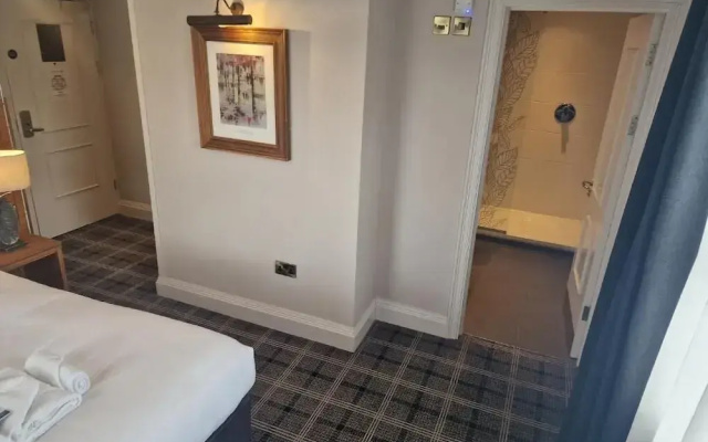 The Queen Hotel Wetherspoon