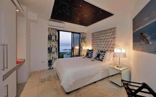 Sea Star Cliff