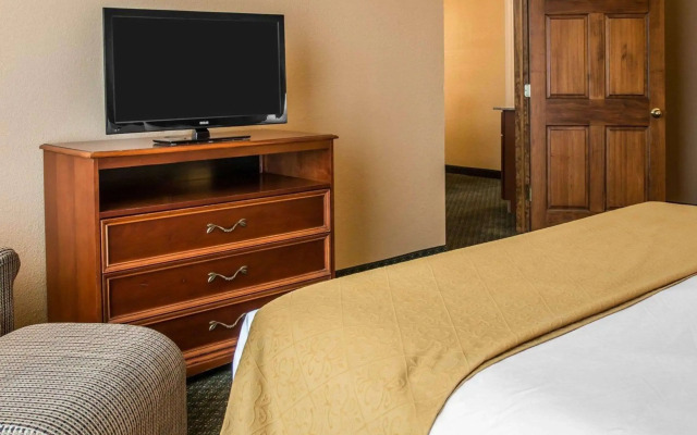 Quality Inn Southfield - Detroit