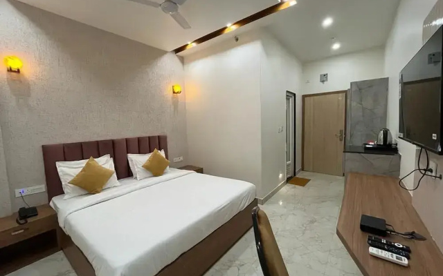 Hotel Satsang Grand