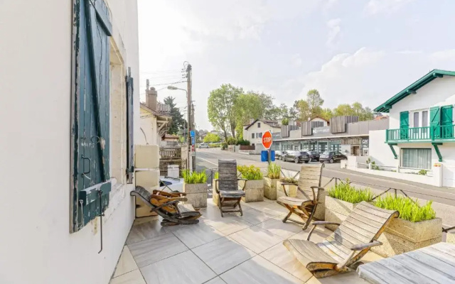 Le Doolie's Biarritz - Boaracay Private Room - Garden Lounge