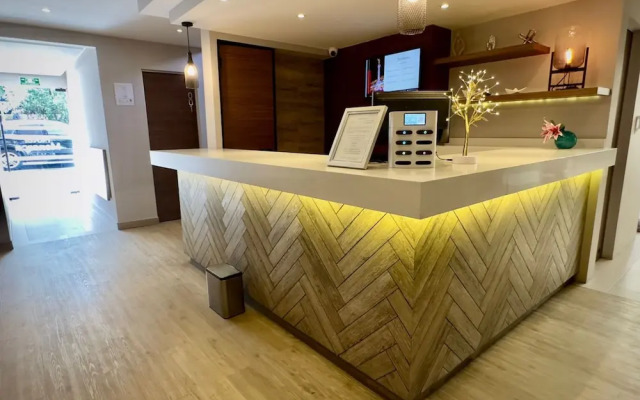 Hotel Monarca