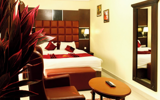 Pinnacle Castle Hotel Asaba