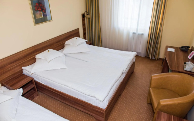 Hotel Lyra