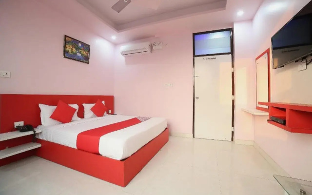 OYO 24220 Hotel Bohra International