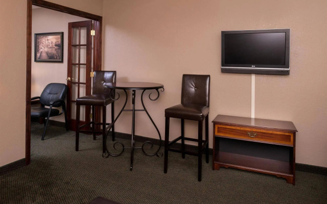 Rochester Airport Plaza Hotel