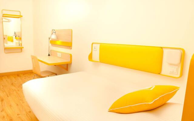 Отель bloomrooms @ Link Road вид на фасад