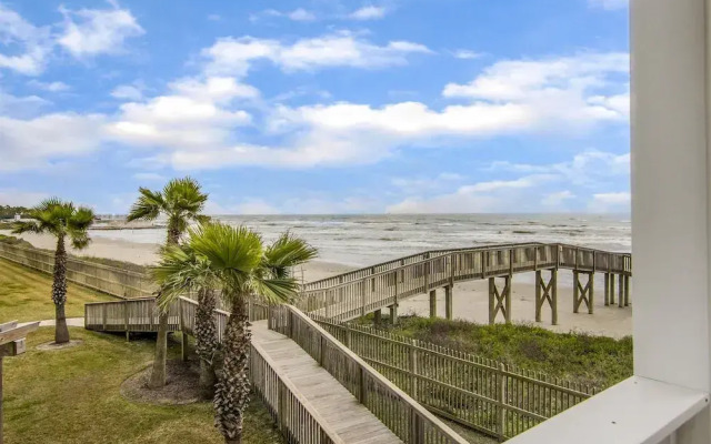 Seascape 1111 2 Bedroom Condo by RedAwning