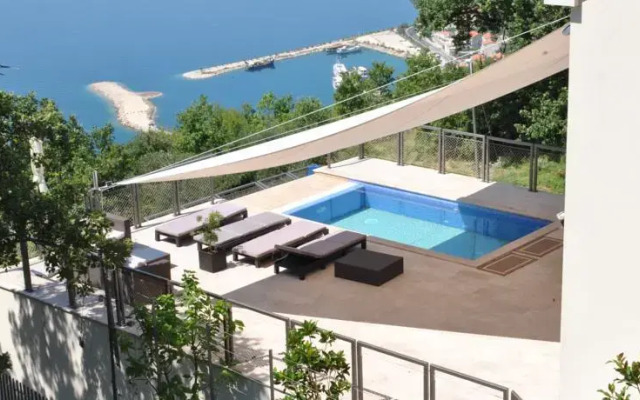 Villa Maranata