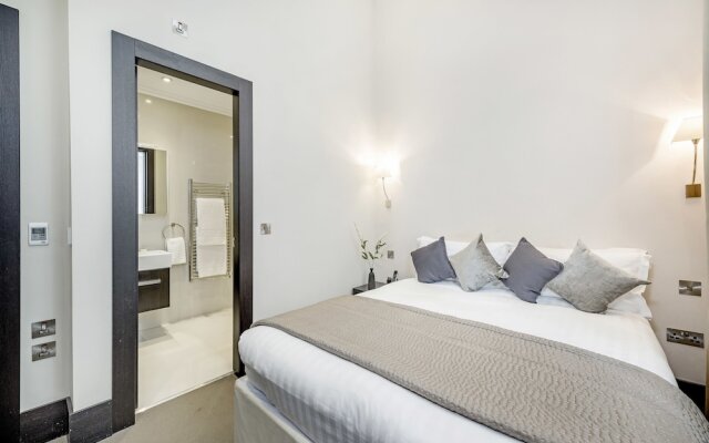 Апартаменты 130 Queen's Gate Apartments вид на фасад