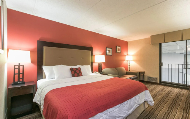 Mankato City Center Hotel