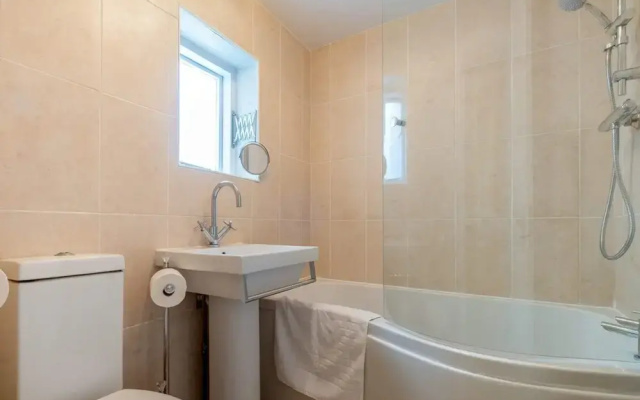 Bright City Centre Flat With Sea 2 Mins Away