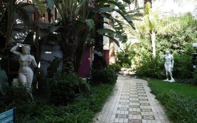 Yetkin Hotel