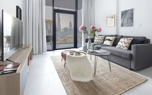 Stunning Studio w/ Burj Khalifa View!