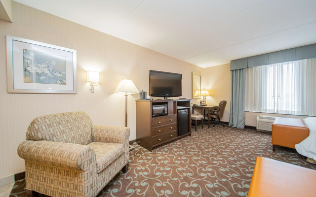 Hampton Inn & Suites by Hilton Brantford Conference Centre