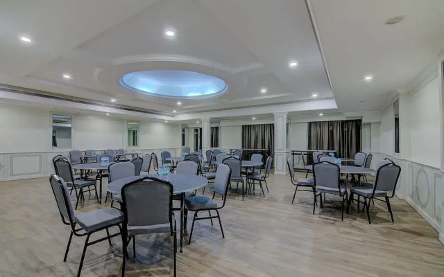 Sai Sasi Residency By OYO Rooms