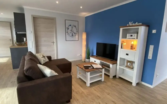 Near the North Sea Modern Retreat