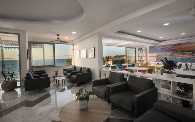 Archipelagos Hotel