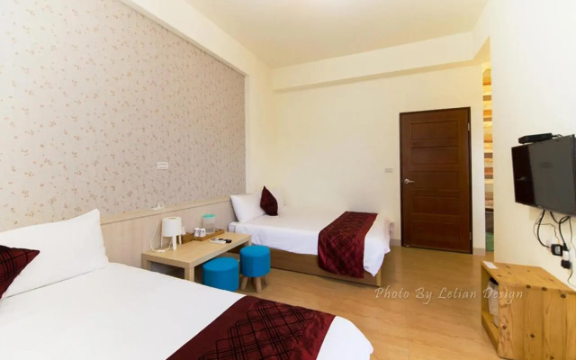 Four Seasons Homestay
