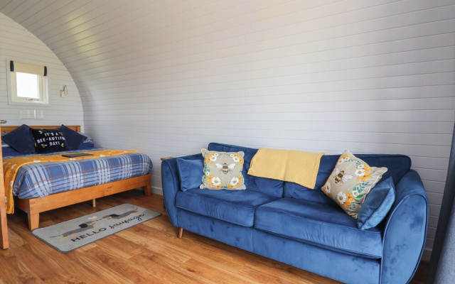 Honeypot Hideaways - Manuka